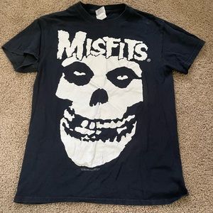 Well loved misfits shirt